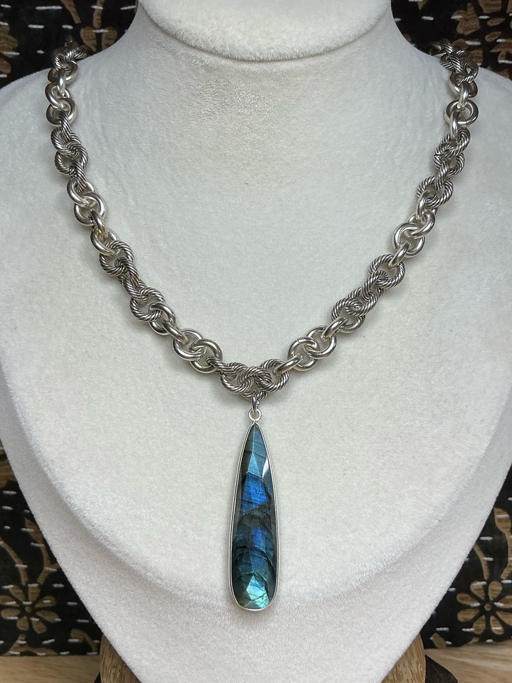 Solid Silver Chain 17” with Oblong Labradorite Pendant